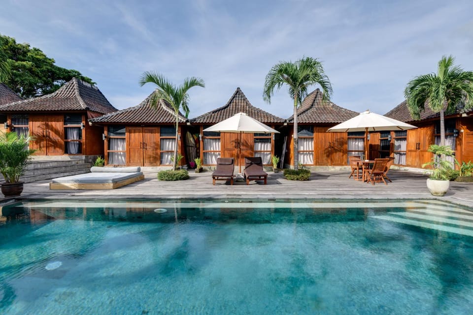 Pool view, Swimming pool