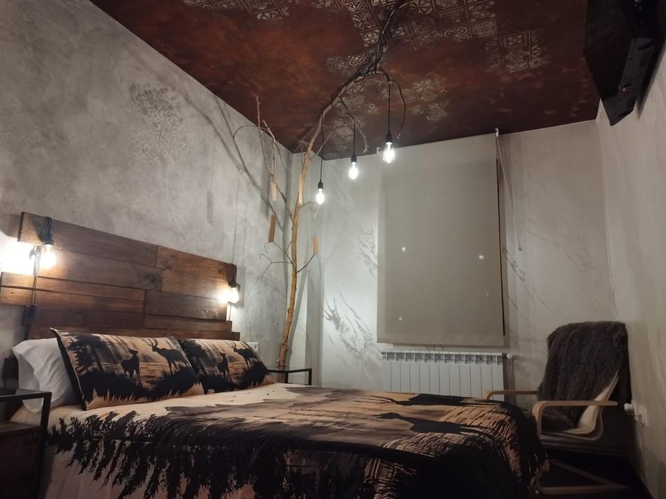 Bed, Photo of the whole room