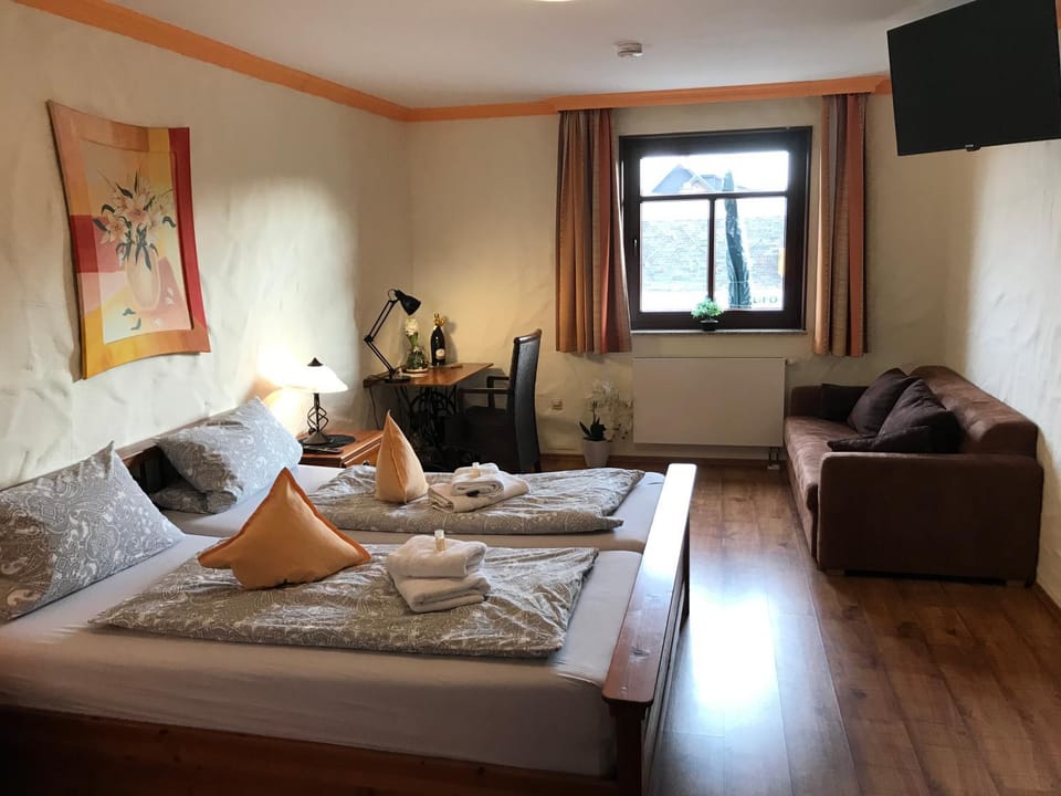 Landhotel Lindenhof Bed and Breakfast in North Rhine-Westphalia