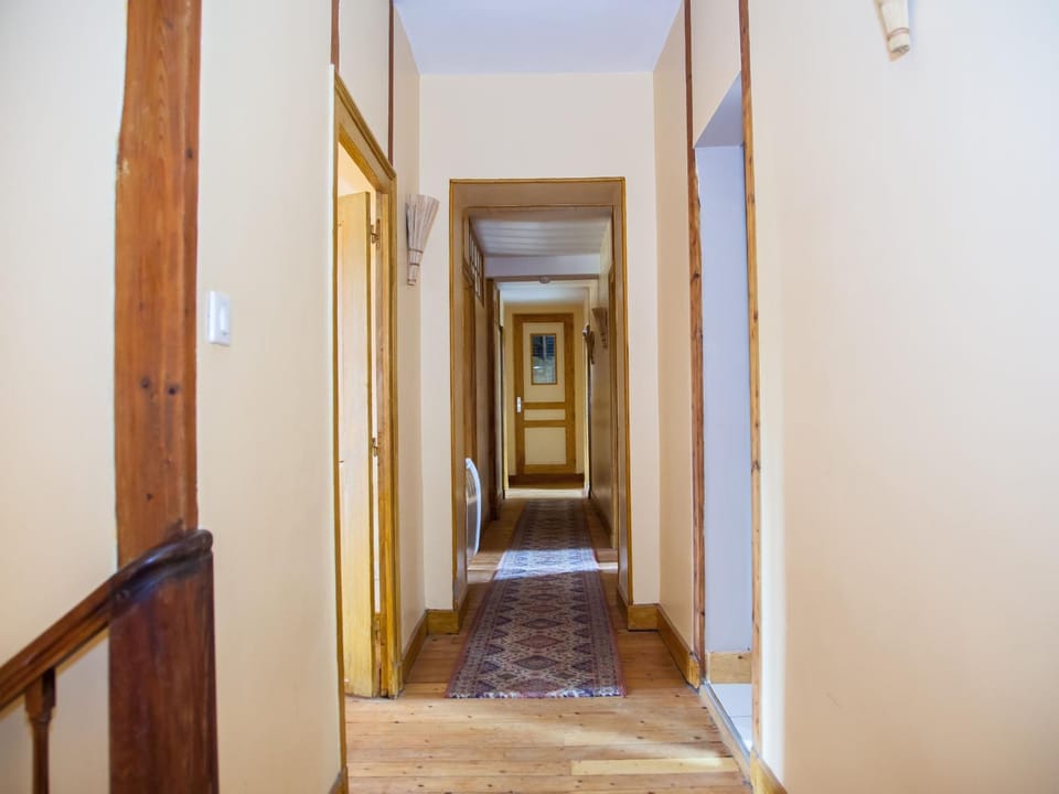 Gîte unique dans propriété historique avec musée, proche Châteauroux, 4 chambres, cheminée, fibre, parking. - FR-1-591-49 House in Centre-Val de Loire
