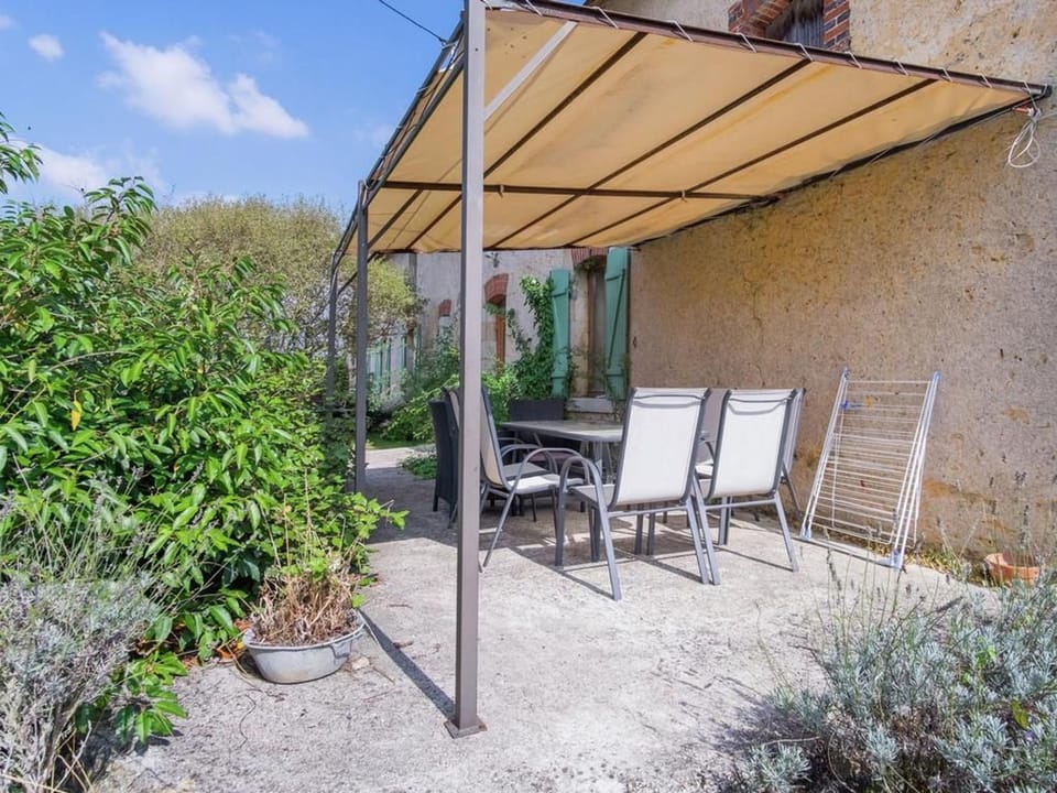 Charmante fermette au calme avec équipements modernes, proche vignobles et châteaux - FR-1-591-48 House in Centre-Val de Loire