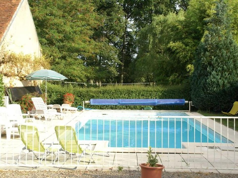 Gîte avec piscine, sports et nature près de George Sand, Mouhers - FR-1-591-64 House in Centre-Val de Loire
