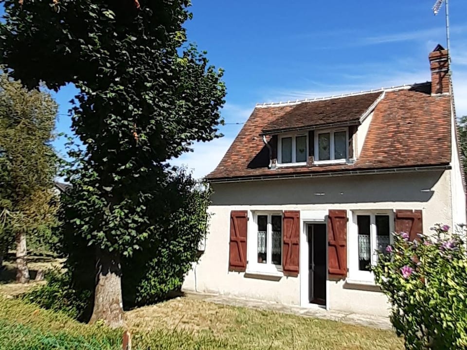 Charmante maison dans le Parc de la Brenne, idéale pour familles avec jardin, proche zoo et activités nature - FR-1-591-83 House in Centre-Val de Loire