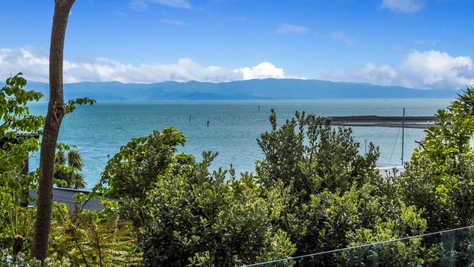 Sea view, Sea view