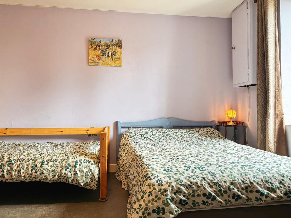 Charmant Gîte en Berry avec Cheminée, Près de La Châtre, Golf et Activités Œnature - FR-1-591-130 House in Centre-Val de Loire