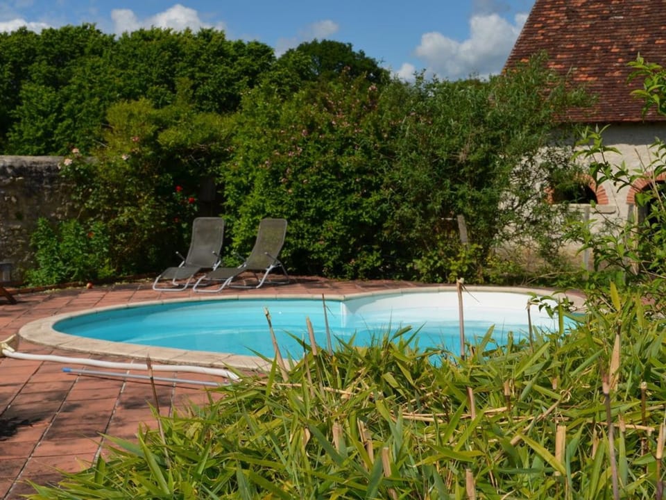 Gîte de charme avec piscine au cœur de la Brenne, idéal pour nature et détente - FR-1-591-288 House in Centre-Val de Loire