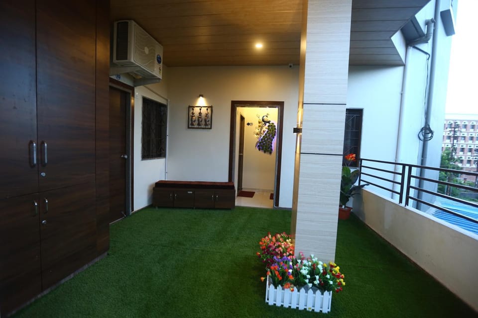 View (from property/room), Balcony/Terrace