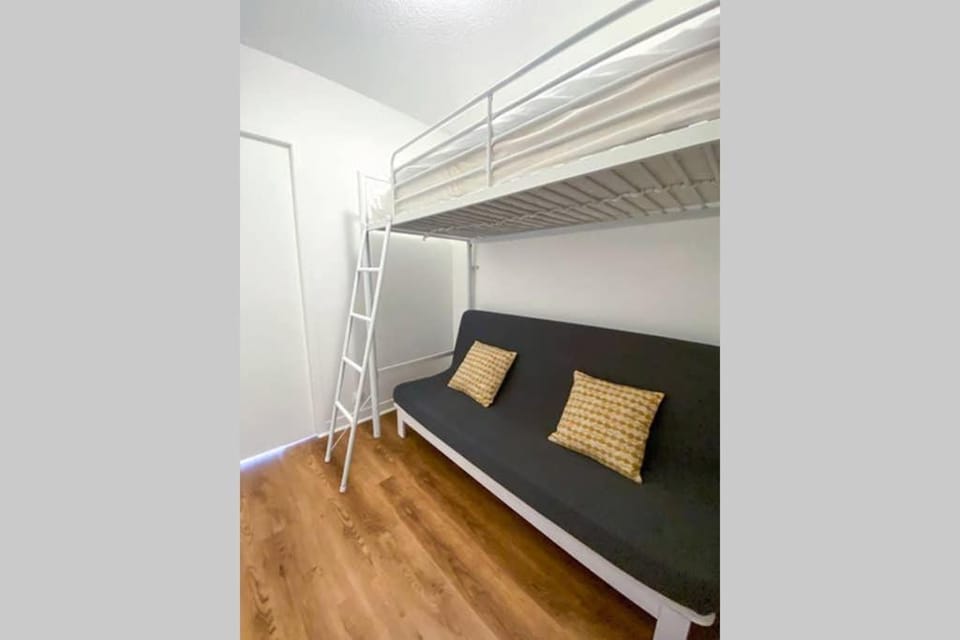 Studio à deux pas des plages de Biscarrosse, wifi Apartment in Biscarrosse