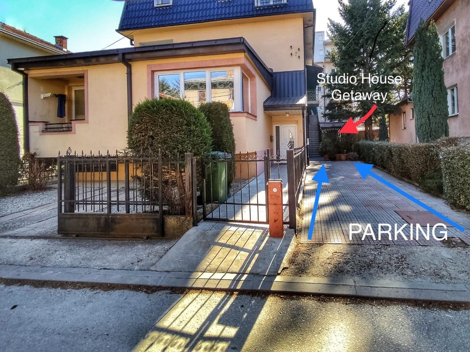 Property building, Parking