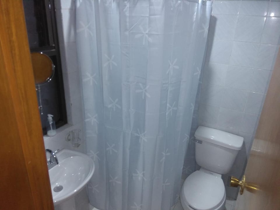 Bathroom, Decorative detail