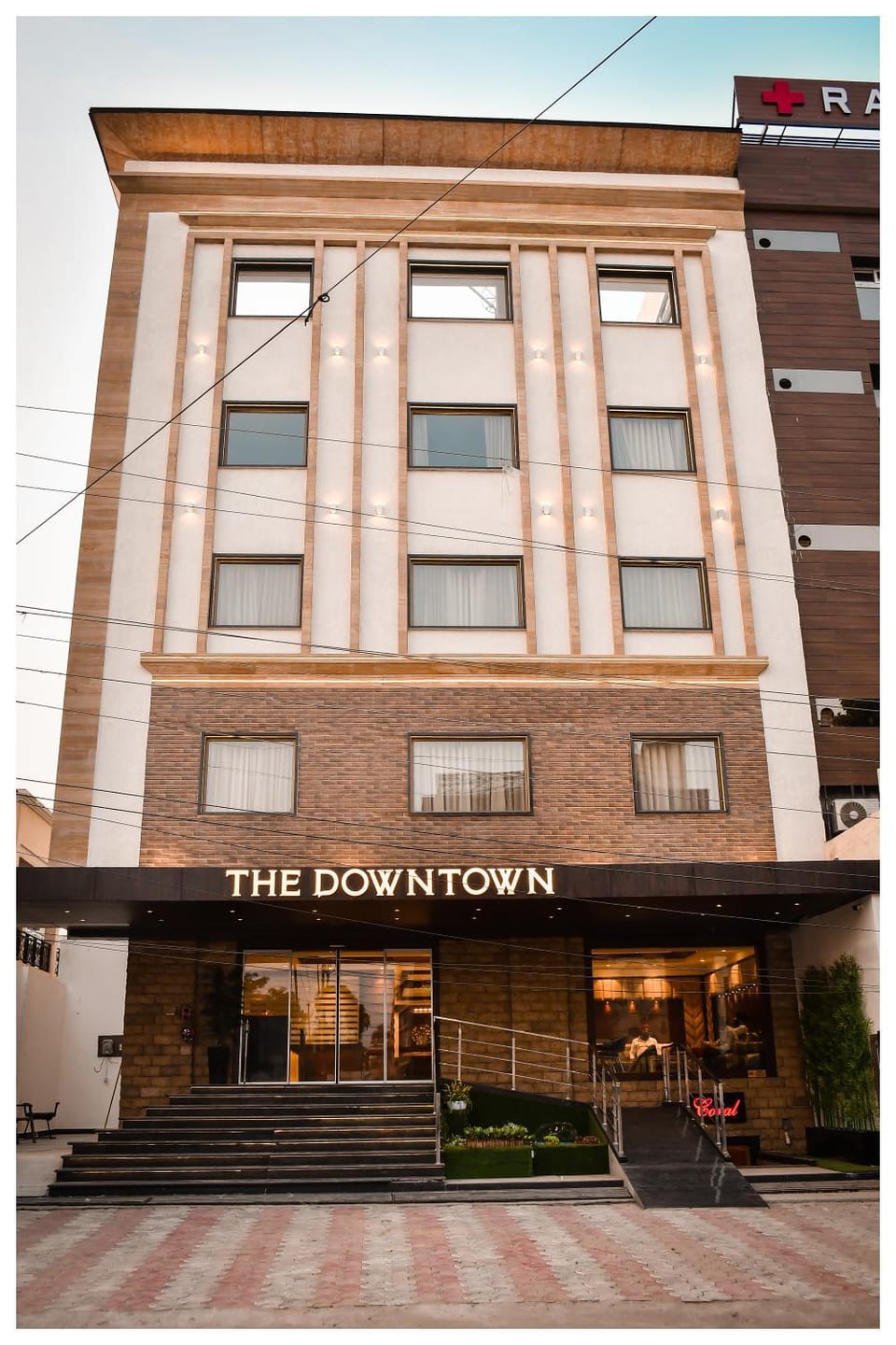 Property building, Facade/entrance