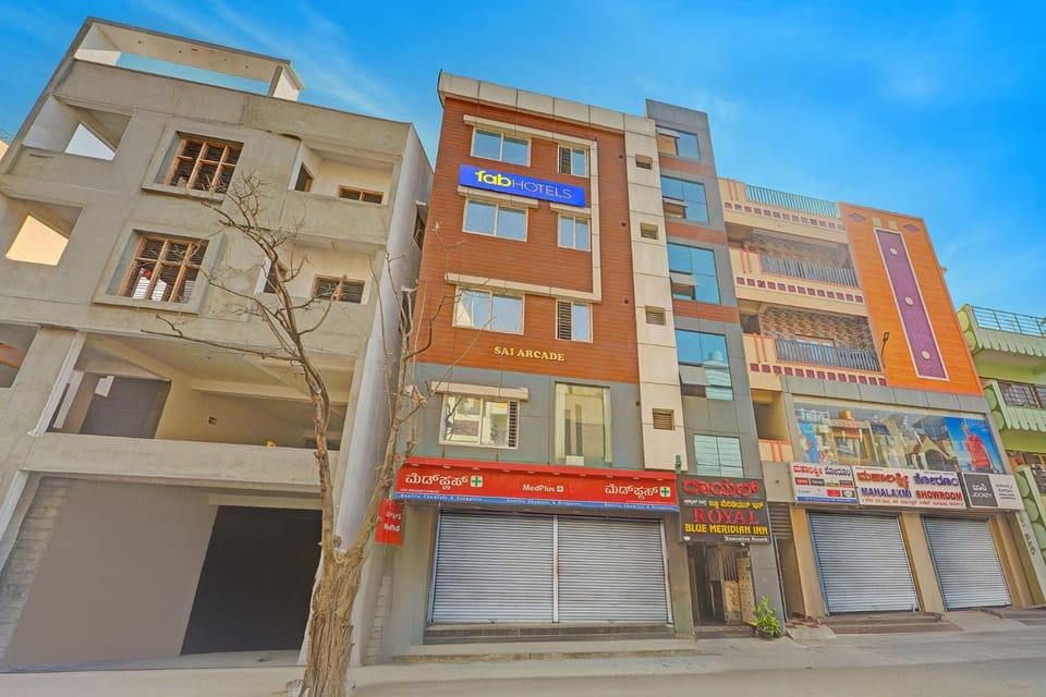 Property building, Facade/entrance