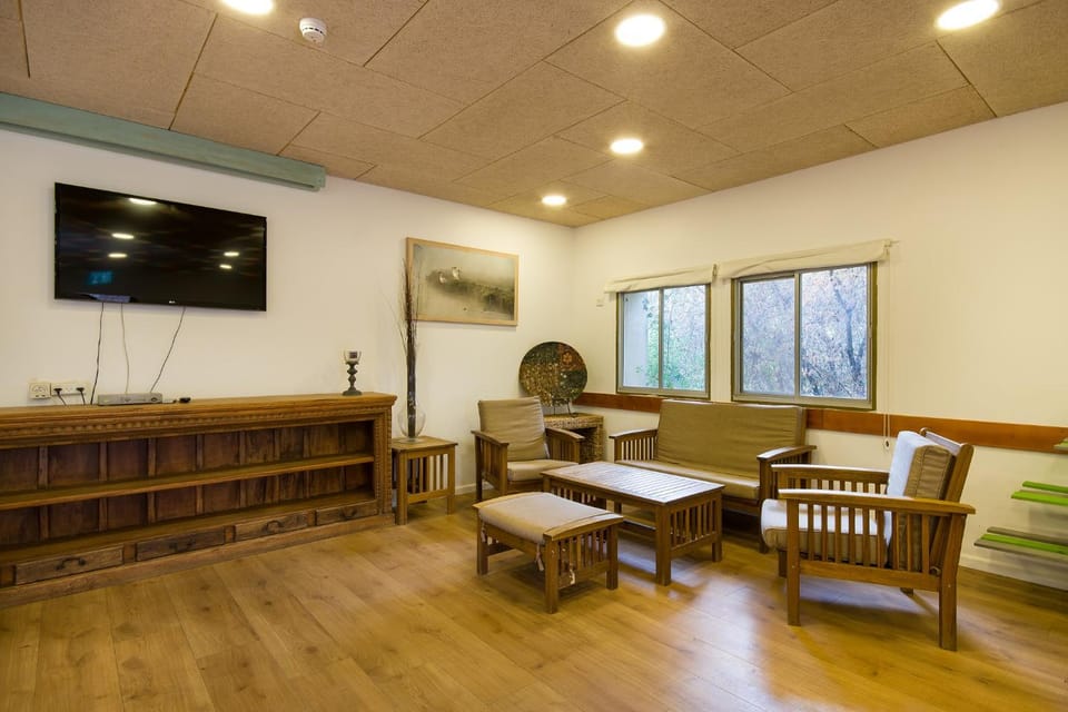 SPNI Alon Tavor Field school Hostel in North District