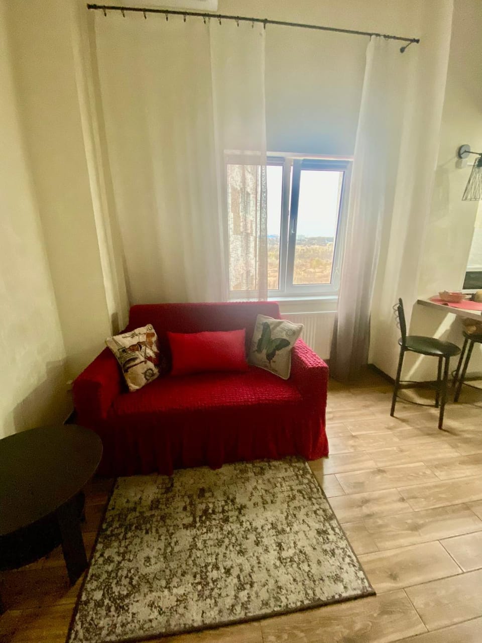 2-х уровневая квартира 100м от ТРЦ Французский Бульвар,Неврологія! Apartment in Kharkiv