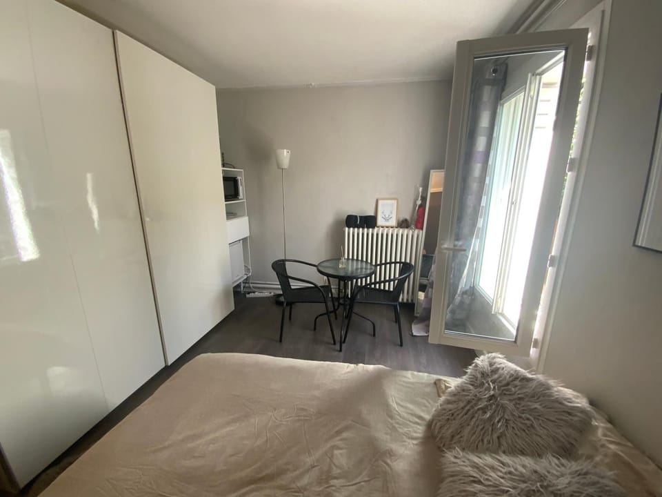Belle chambre au calme centre Montpellier Bed and Breakfast in Montpellier
