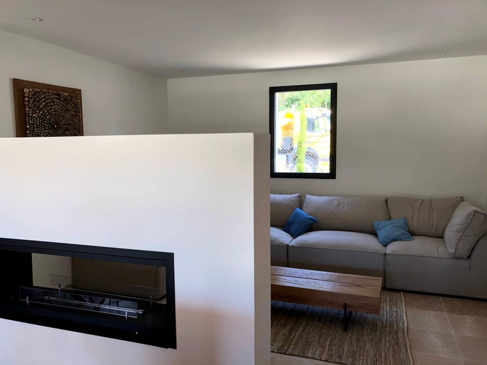 TV and multimedia, Living room, Seating area