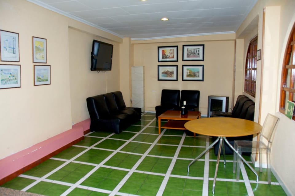 TV and multimedia, Photo of the whole room