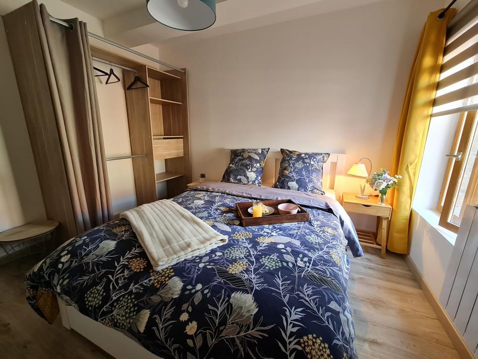 Bed, Bedroom
