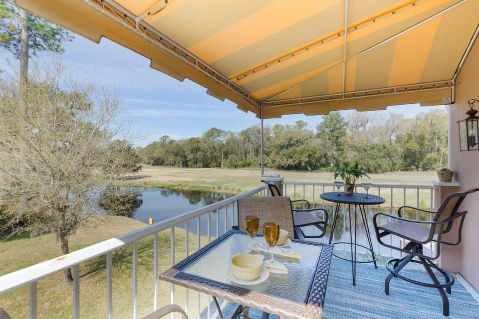 2 BR Evian Gorgeous Golf Views King 2 Twins Fold Out Bikes & Beach Gear included 2 Parking passes House in North Forest Beach