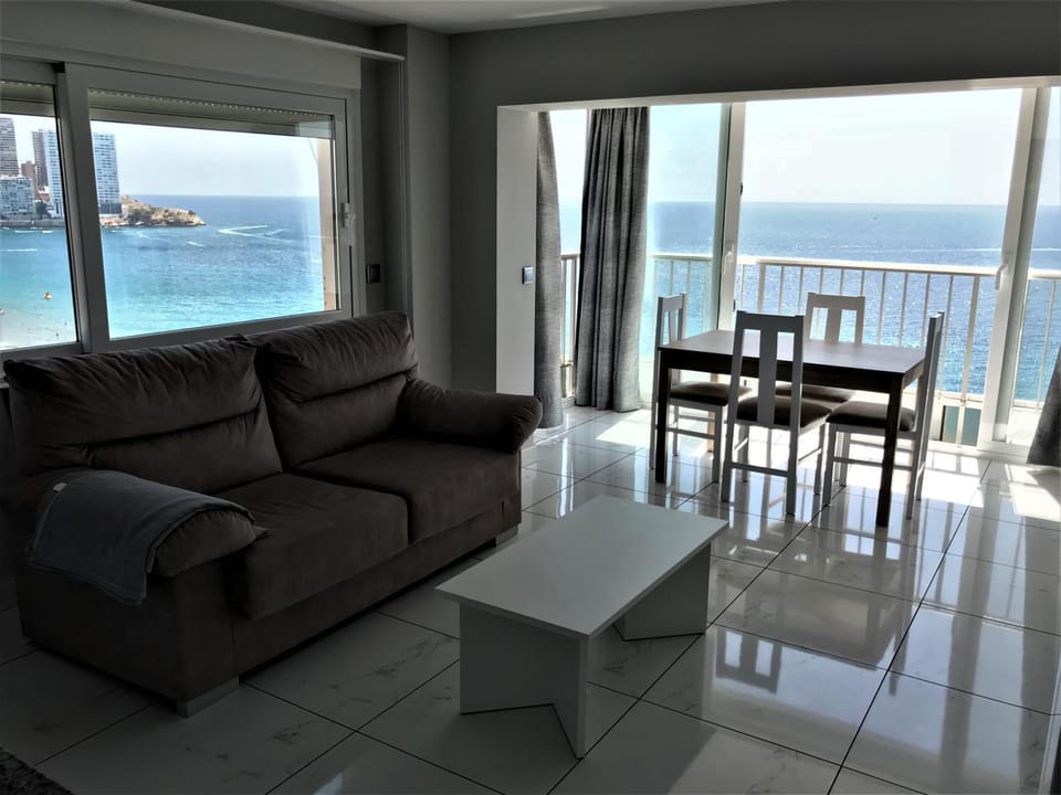 Living room, Sea view