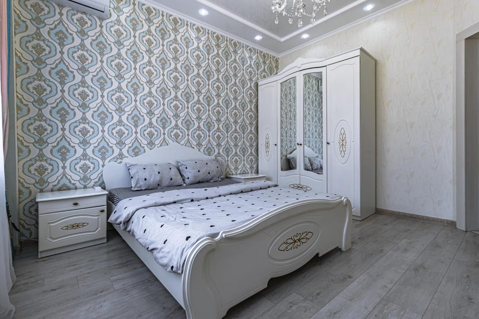 Bedroom, bunk bed