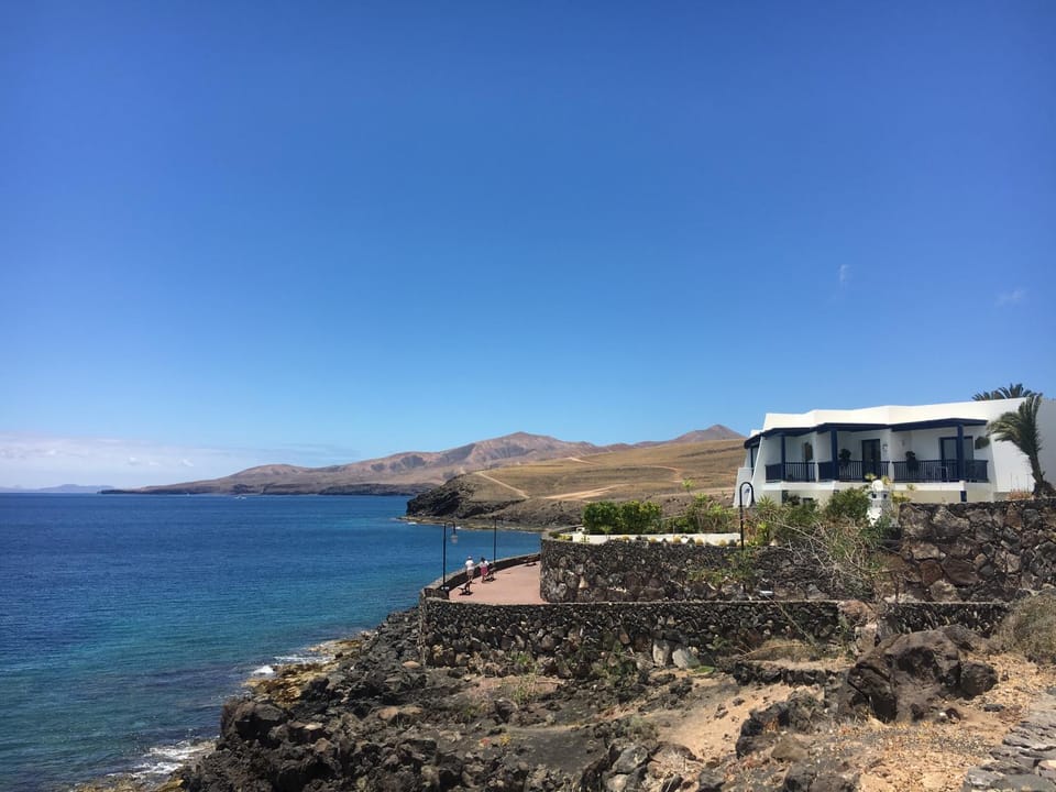 Nearby landmark, Off site, Natural landscape, Other, Mountain view, Sea view