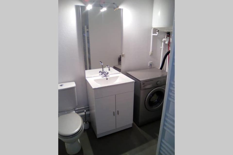 STUDIO double dans centre de LIMOGES WIFI Apartment in Limoges