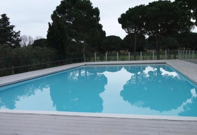 Swimming pool, Swimming pool