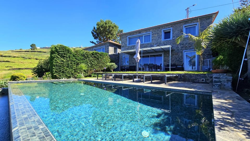 Property building, Garden, Swimming pool