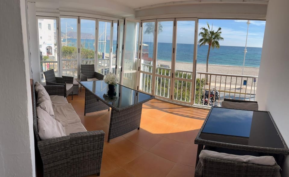 View (from property/room), Balcony/Terrace, Sea view