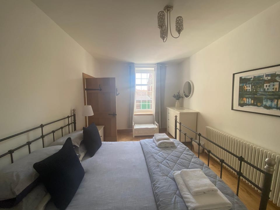 Living room, Seating area, Bedroom