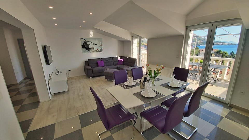 Balcony/Terrace, Living room, Dining area