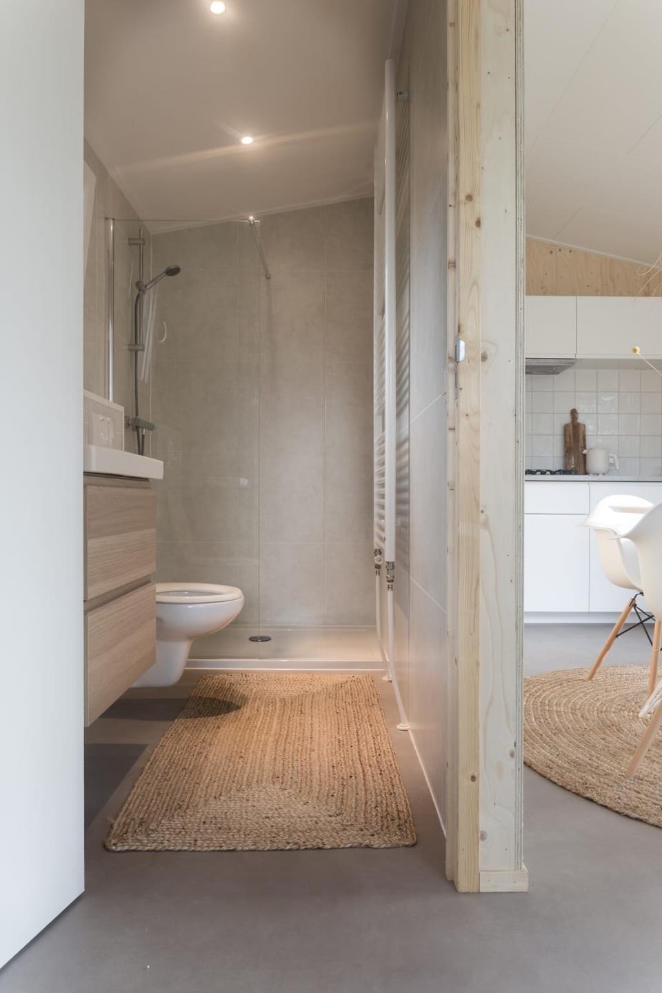Shower, Toilet, Bathroom, towels
