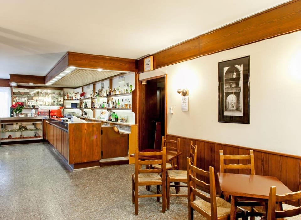 Lounge or bar