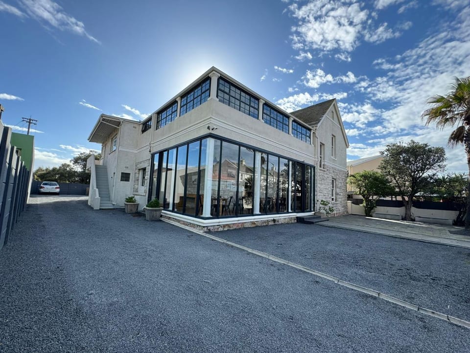 Property building, Parking