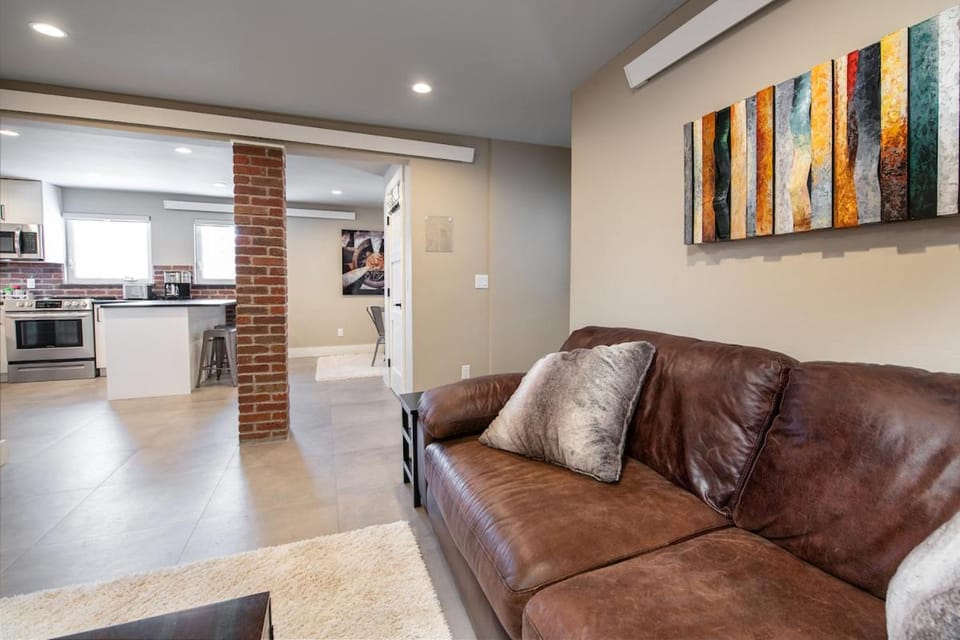 Edelweiss Gondola Condo: Main Street Breck Apartment in Breckenridge