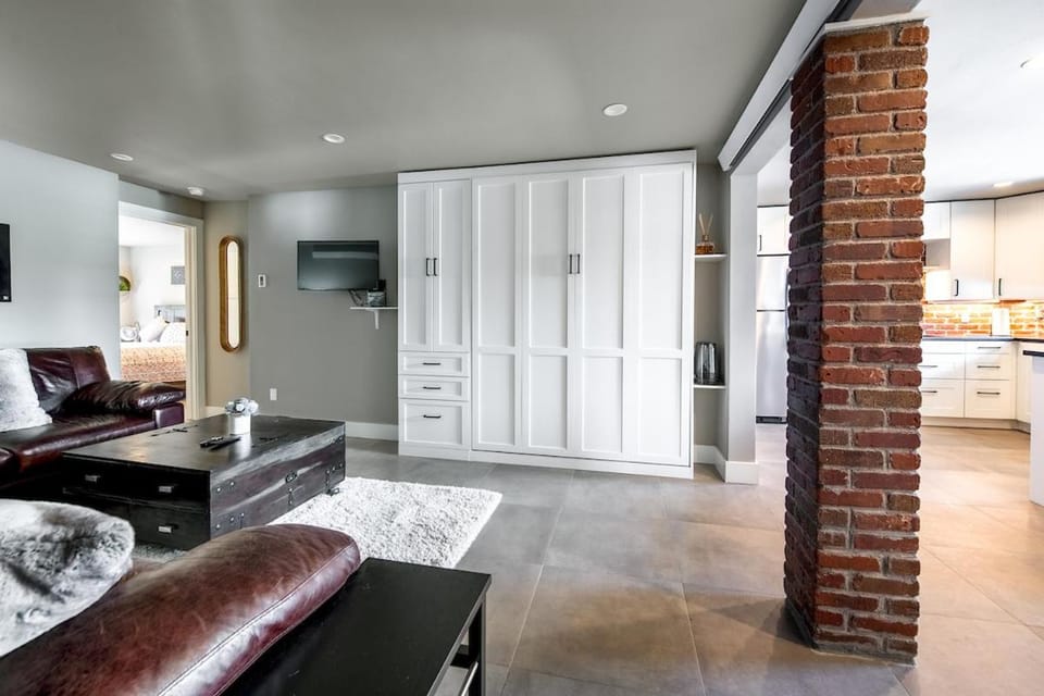Edelweiss Gondola Condo: Main Street Breck Apartment in Breckenridge