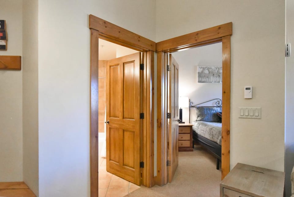 Mountain Thunder Snowfall Condo: Ski In, Resort Amenities Apartment in Breckenridge