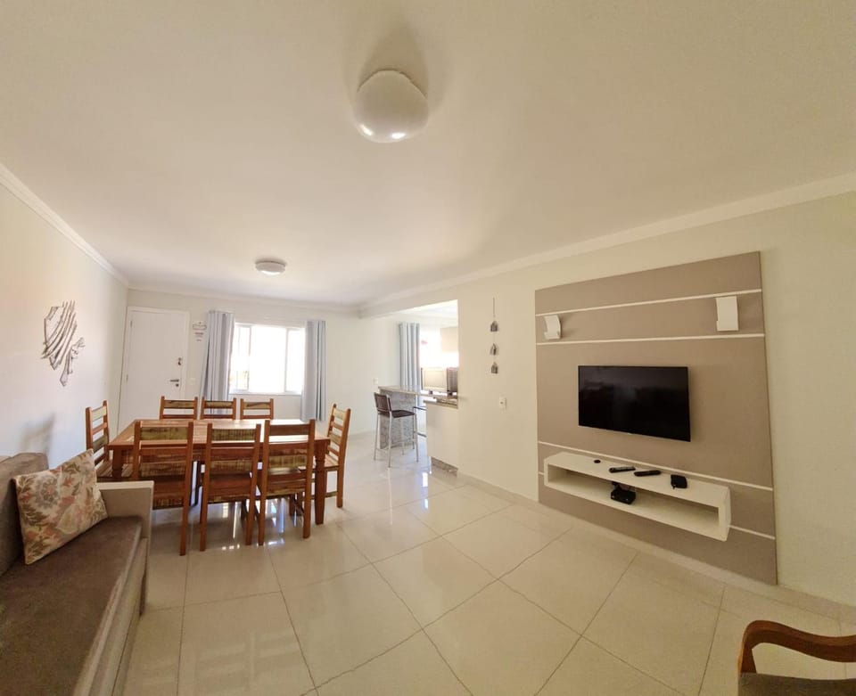 TV and multimedia, Kitchen or kitchenette, Living room, Dining area