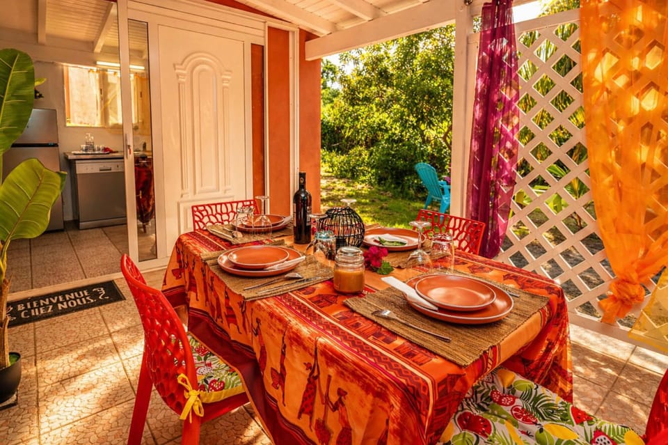 Patio, Dining area