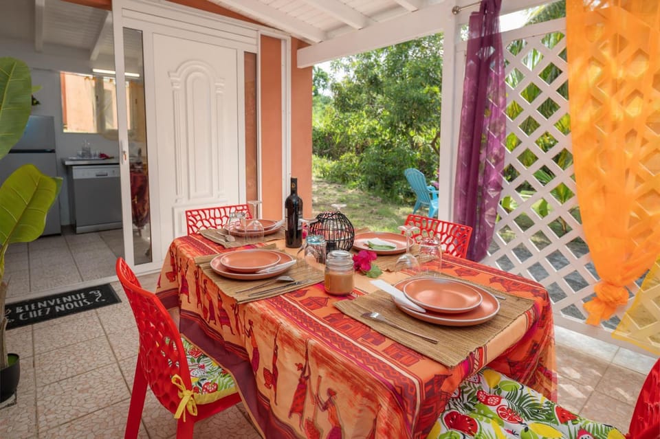 Patio, Dining area