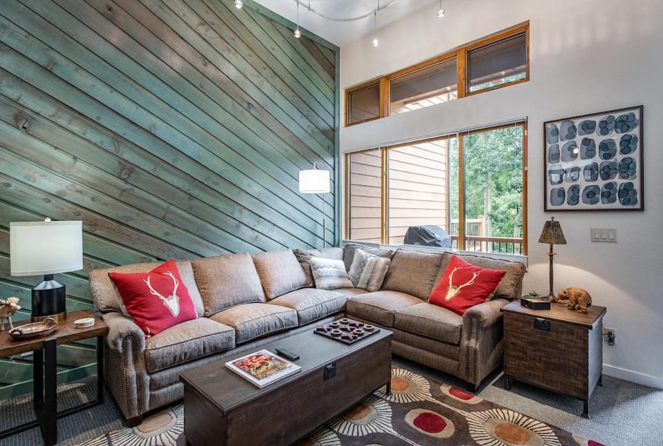 Cedars First Chair Townhome: On The Slopes Apartment in Breckenridge