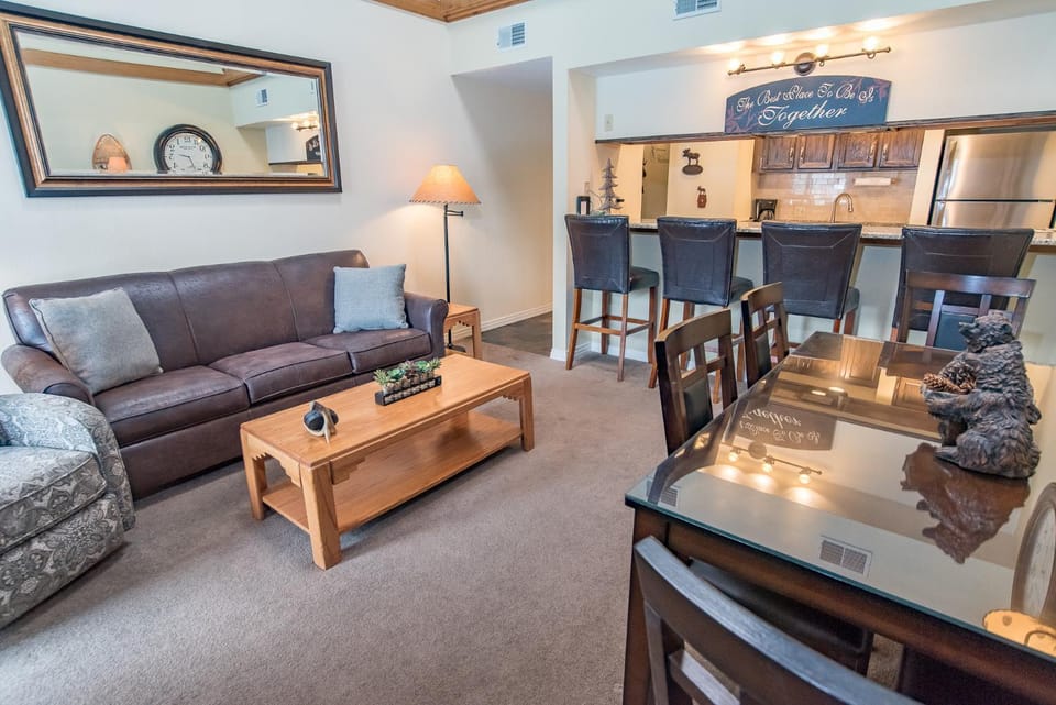 Mountainside Snowview Condo : Cool Frisco Location Apartment in Frisco
