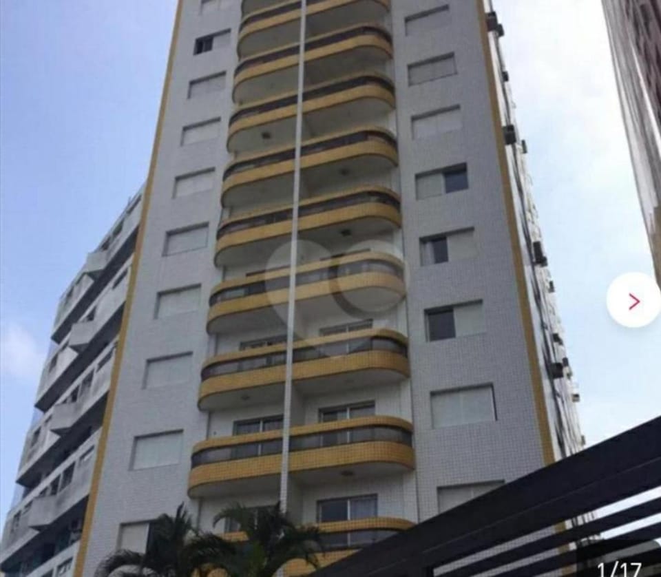 Apartamento mobiliado prédio frente ao mar Apartment in Santos