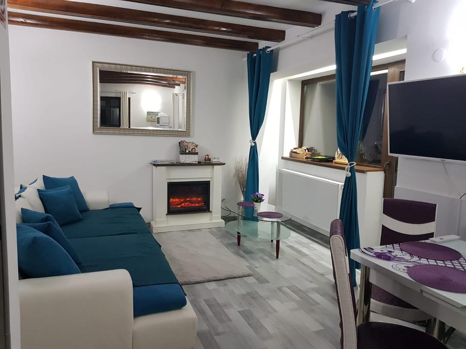 Living room, Seating area, flat iron