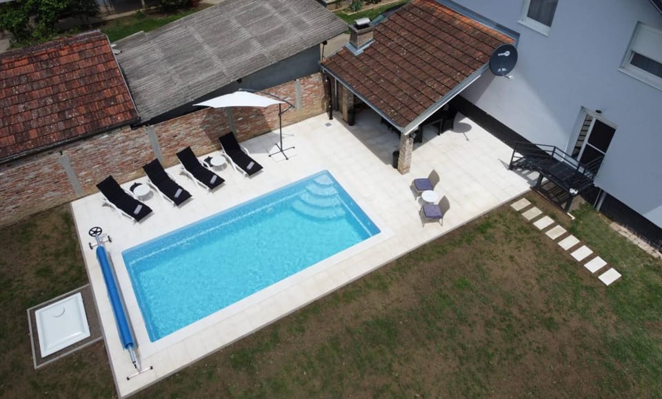 Patio, Pool view, Swimming pool