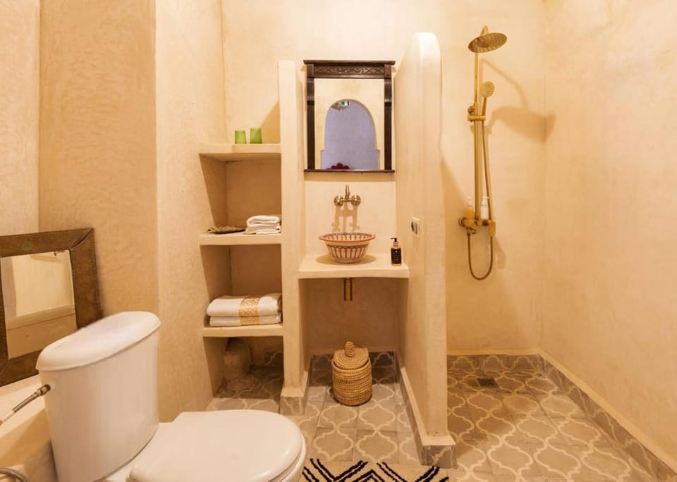 Riad 7 chambres - Petit dejeuner gratuit - Exclusivité - TOP EMPLACEMENT Riad in Marrakesh