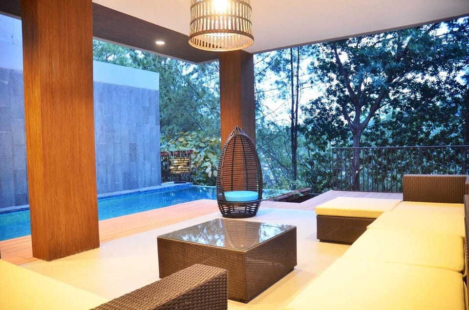 Pool view, Swimming pool