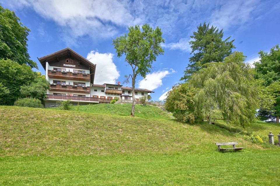 Karlshof Farm Stay in Salzburgerland