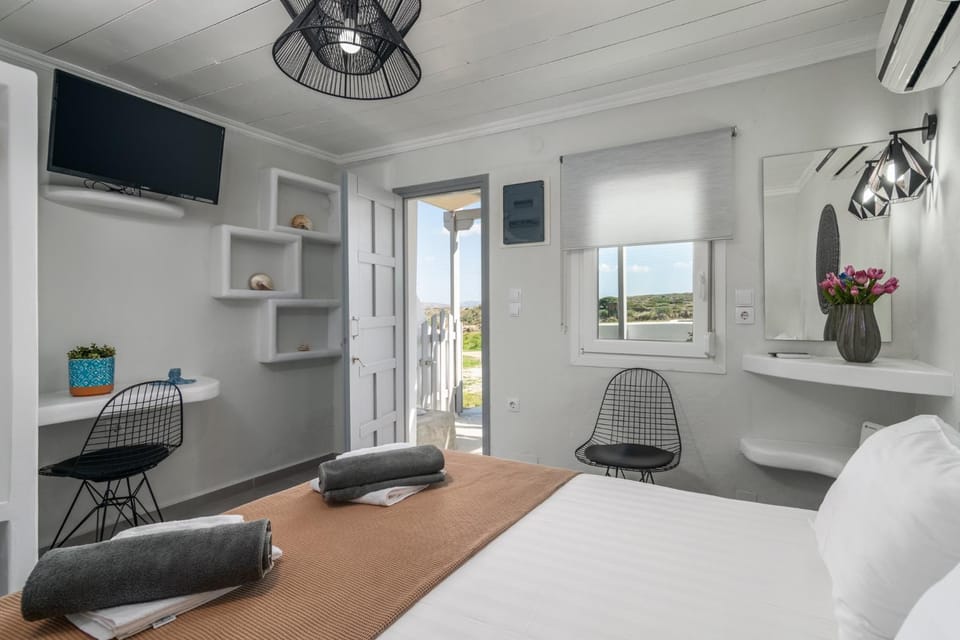 Tsakonas Mandrakia Home Apartment in Milos